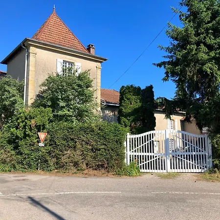 L'echappee Belle *